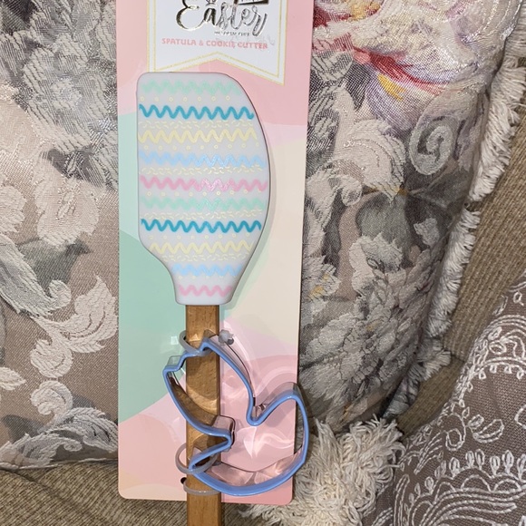 🌷NWT Happy Easter by Social Chef Spatula & Cookie Cutter - Picture 3 of 6
